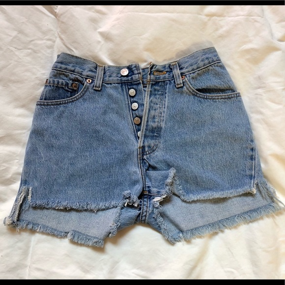 Vintage red label Levi’s Cut off jeans - Picture 1 of 12